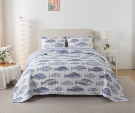SLPR Sea of Dreams 3-Piece Quilt Set - Queen Size with 2 Shams, Blue and White Ocean-Inspired Bedding Set, Nautical Fish Design, Lake Themed Coastal Quilted Bedspread for Modern Maritime Decor