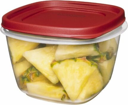 Rubbermaid Easy Find Lid 7-Cup Food Storage Container, Red